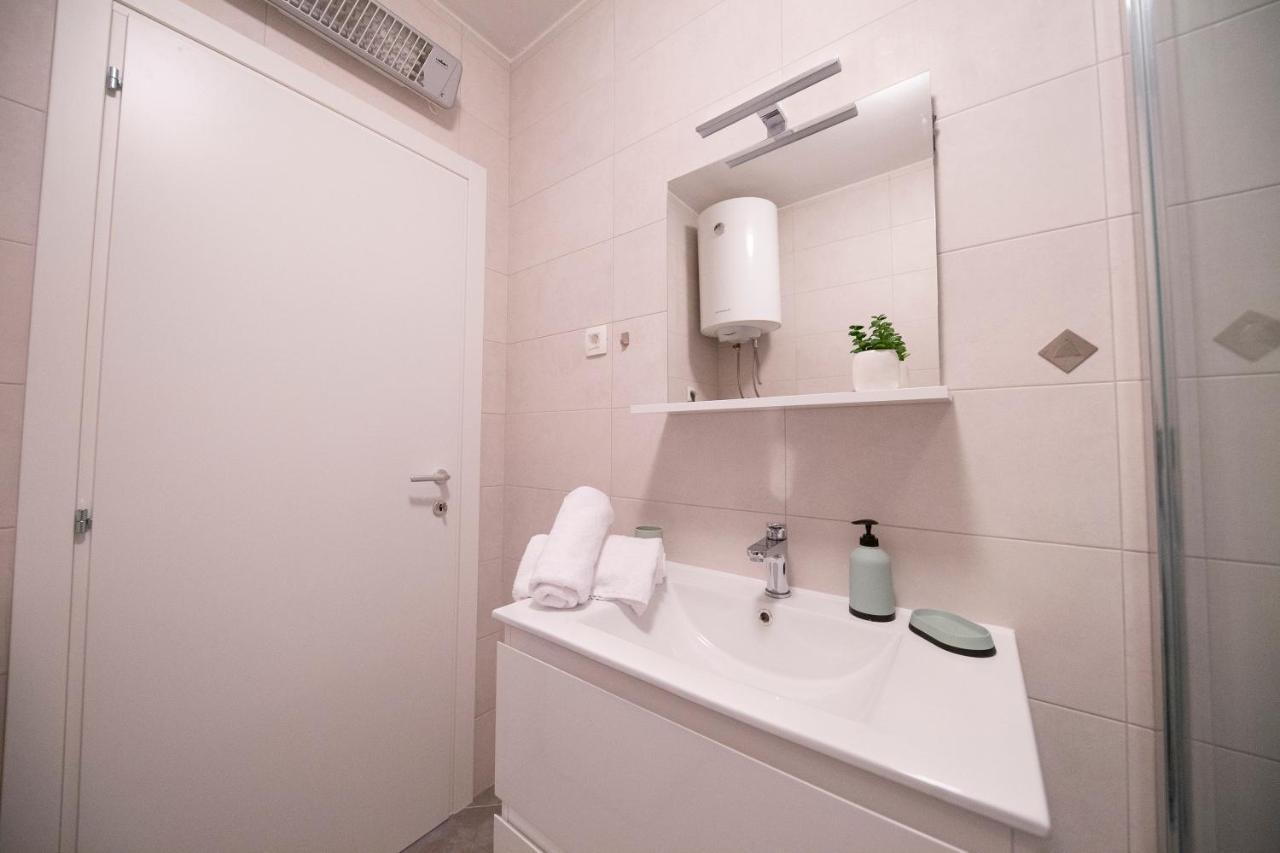 Ferienwohnung Apartman 2 Relax Zadar Exterior foto